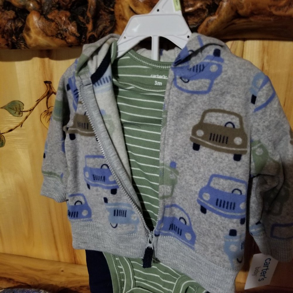 Carter's 3 Piece Outfit for Baby Boy  NWT   Size 3 Months